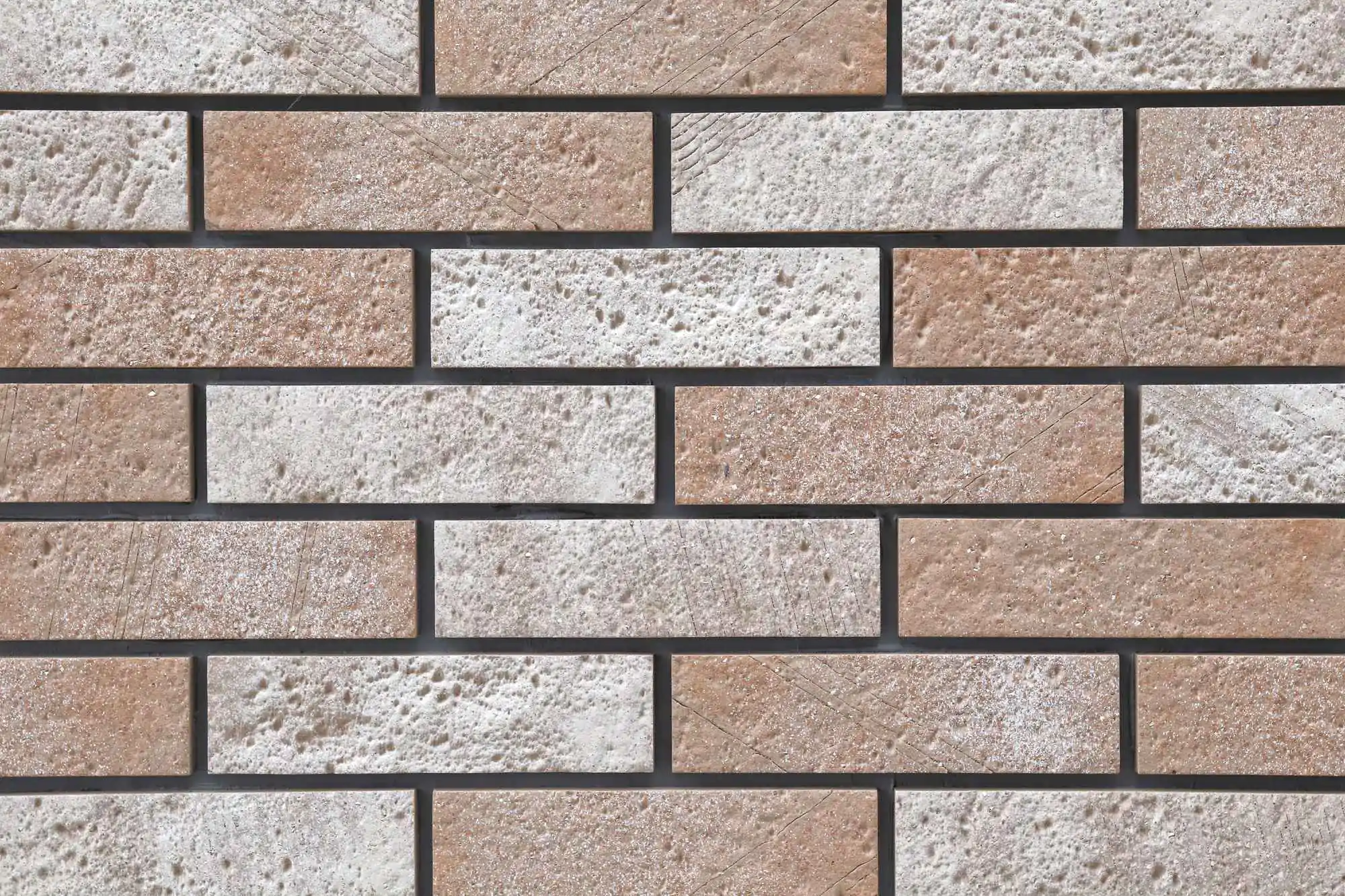 家の外壁に使うタイルとは